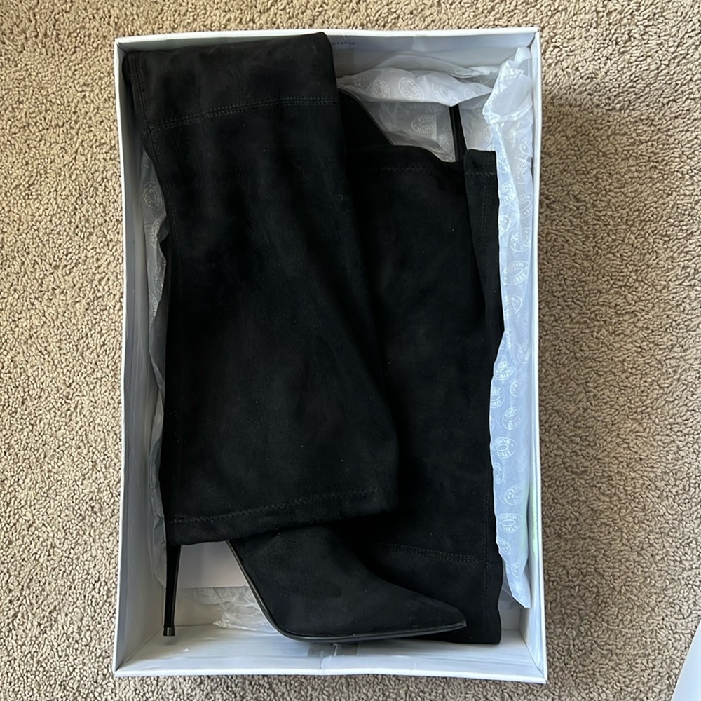 STEVE MADDEN DOMINIQUE THIGH BOOT